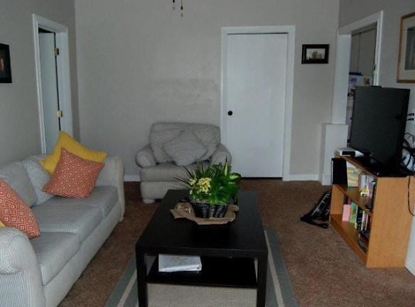 527 E 1800 N - North Logan, UT 84341 - Home For Rent