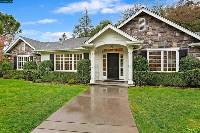 17 Fallen Leaf Ct, Lafayette CA 94549 for Sale