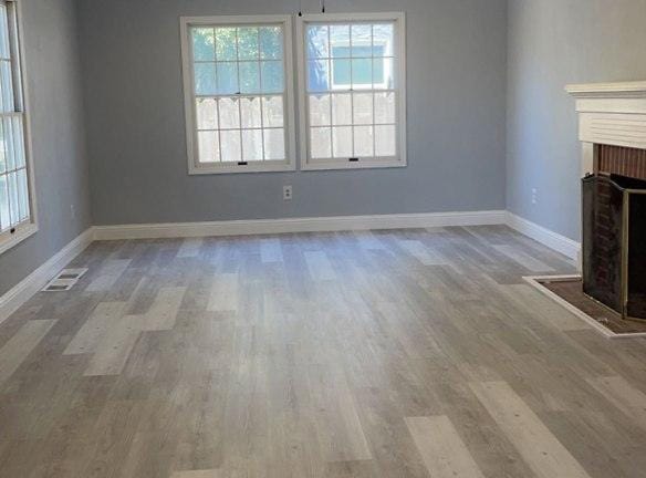 910 S Pleasant Ave - Lodi, CA 95240 - Home For Rent