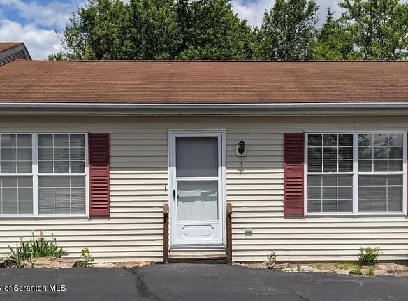 903 Sibley Ave #3 - Old Forge, PA 18518 - Home For Rent