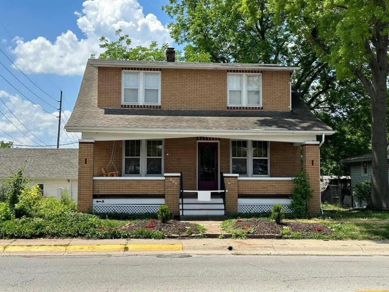 726 E 5TH ST, Washington, MO 63090 Single Family Residence For Sale  MLS# 24006875