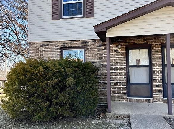 207 Country Villa Ln - Saint Robert, MO 65584 - Home For Rent