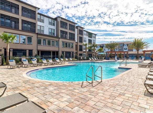Oasis At Moss Park Preserve Apartments - 10000 Davis Creek Circle - Orlando, FL Apartments for Rent
