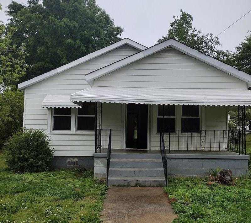 Nice 2/1 for rent in Laurens, SC #203 Marion St
