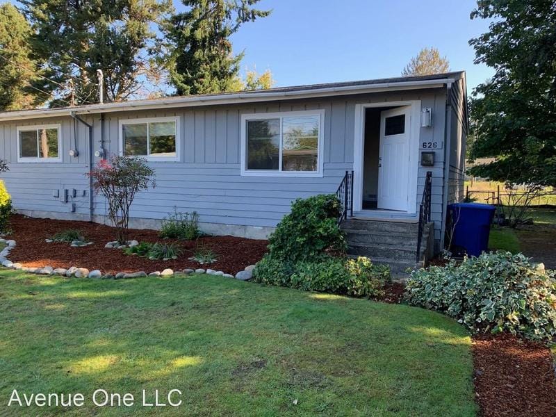 626 Harrington Ave NE for Sale
