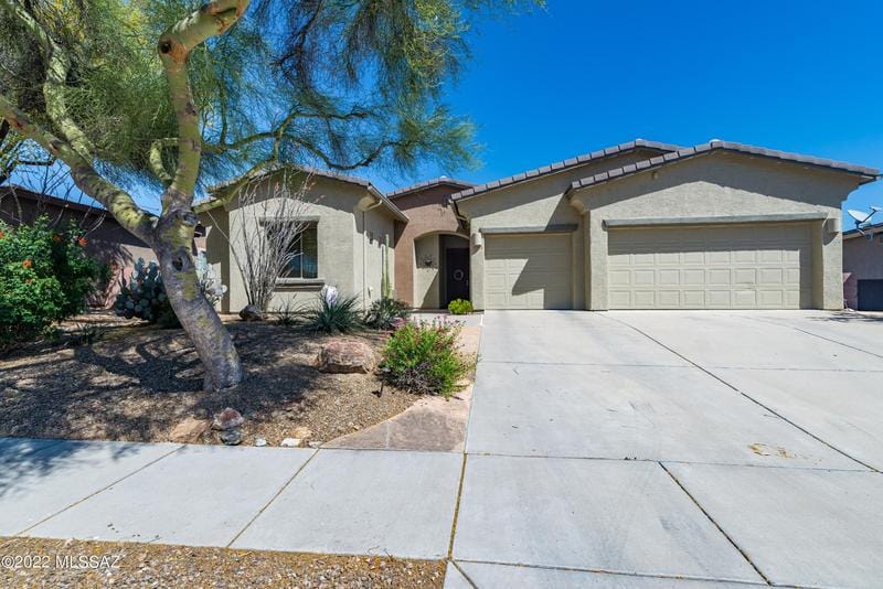 11942 N Mesquite Hollow Dr, Oro Valley, AZ 85737  MLS# 22318823 for Sale