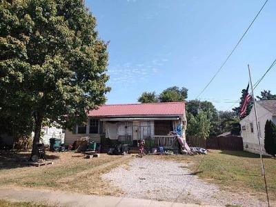 N Hook St for Sale