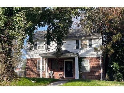 Lakeside Ave for Sale