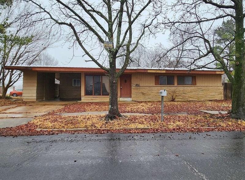 29Th, MUSKOGEE, OK 74401  620935810 for Sale