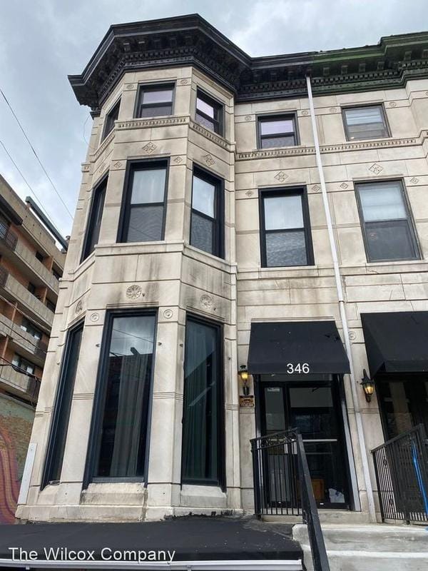 346 W. Armitage Ave. Unit #2  346 W. Armitage Ave. for Sale