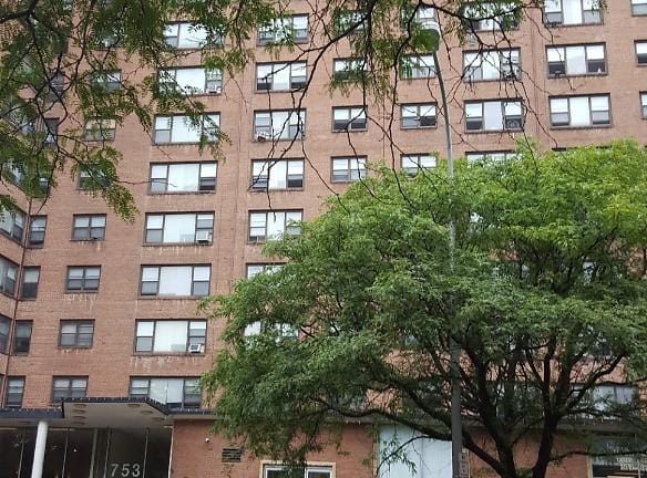 Green Skyline Apartments, LLC - 753 James St - Syracuse, NY Apartments for Rent