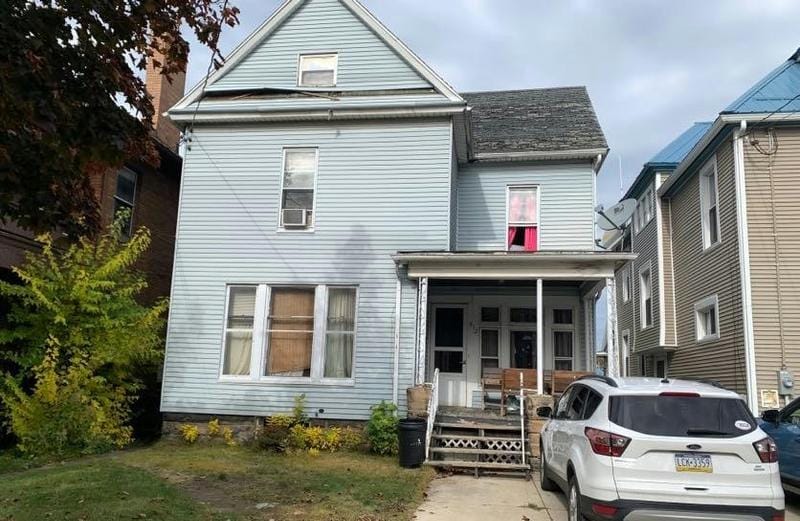 912 W 9TH ST, Erie, PA 16502 Single Family Residence For Sale  MLS# 172682 for Rent