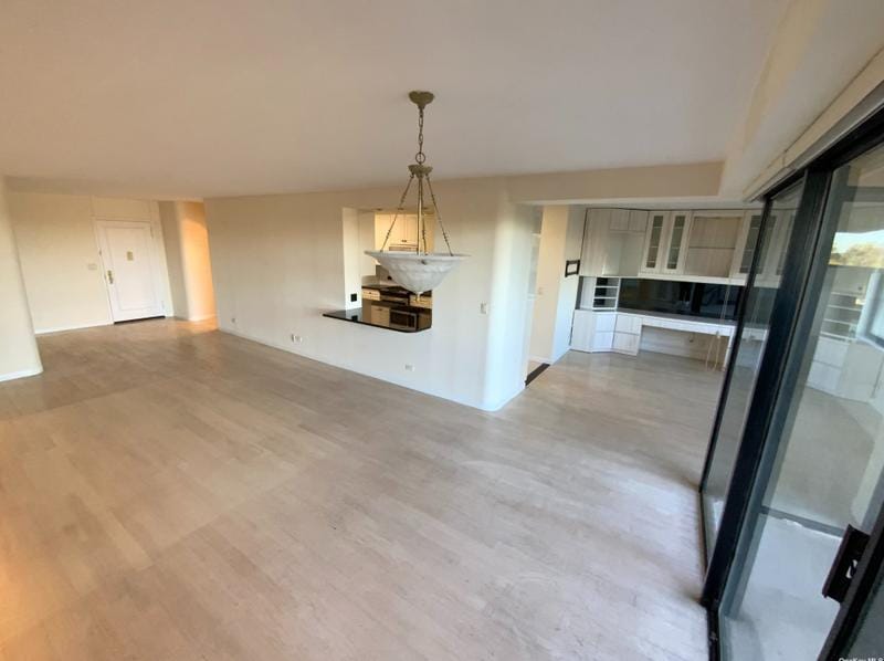 27110 Grand Central Pkwy #5L, Floral Park, NY 11005 - MLS 3513186 for Sale