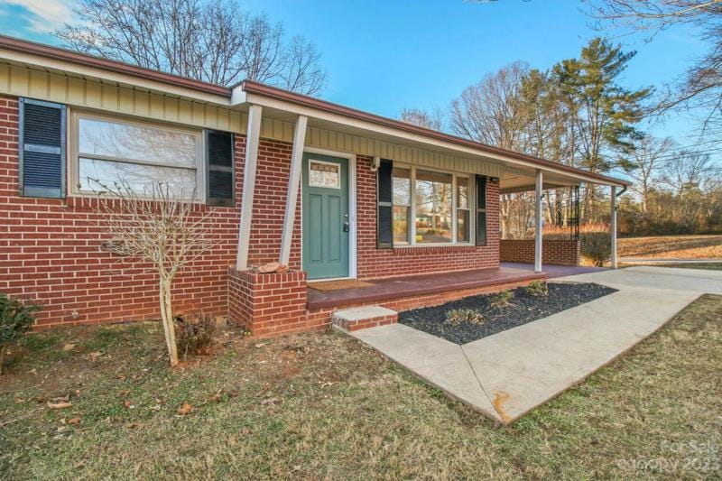 2404 LINCOLN LN, Lenoir, NC 28645 Single Family Residence For Sale  MLS# 4096607