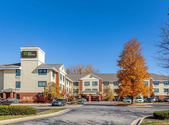 Furnished Studio - Rockford - I-90 Apartments - 653 Clark Drive - Rockford, IL Apartments for Rent