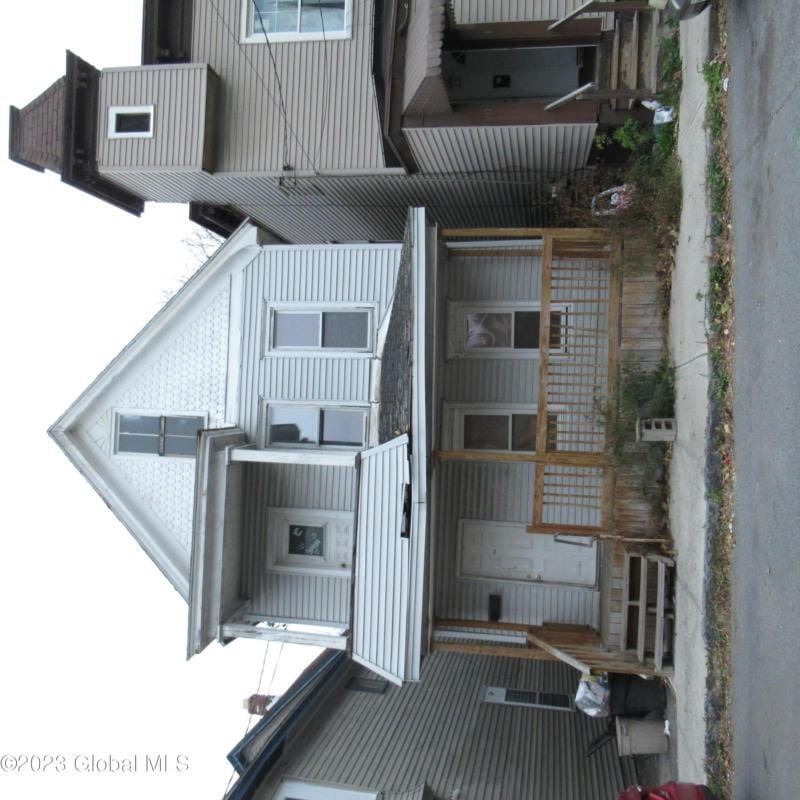 18 HENRY ST, Amsterdam, NY 12010 Multi Family For Sale  MLS# 202329144