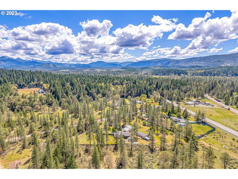 108 KEN ROSE LN, Cave Junction OR 97523 for Sale