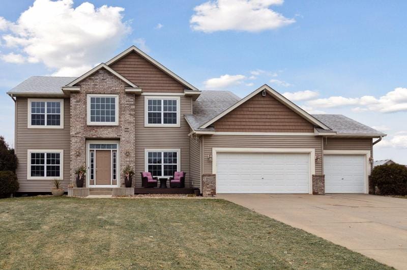 19453 Holt Ct, Lakeville, MN 55044 - MLS 6465656 for Sale