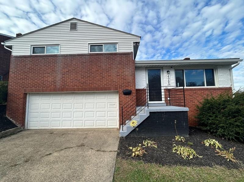 4985 Aspen St, West Mifflin, PA 15122 - MLS 1626341 for Sale
