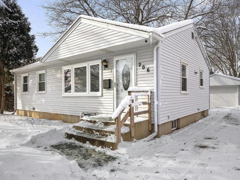 206 N MARION AVE, Bartlett, IL 60103 Single Family Residence For Sale  MLS# 11949127