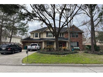 W Knightsbridge Dr for Sale