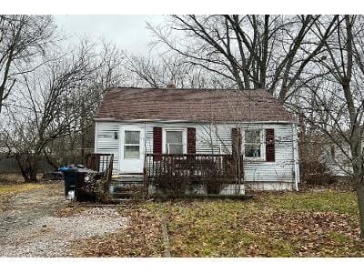 W Richwoods Blvd for Sale