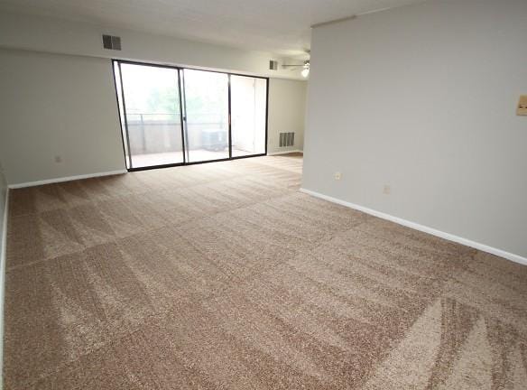 408 Mc Knight Cir - Pittsburgh, PA 15237 - Home For Rent