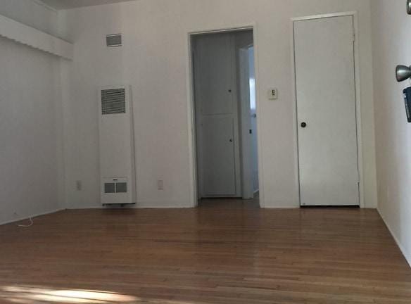 3111 Colorado Ave - Santa Monica, CA 90404 - Home For Rent