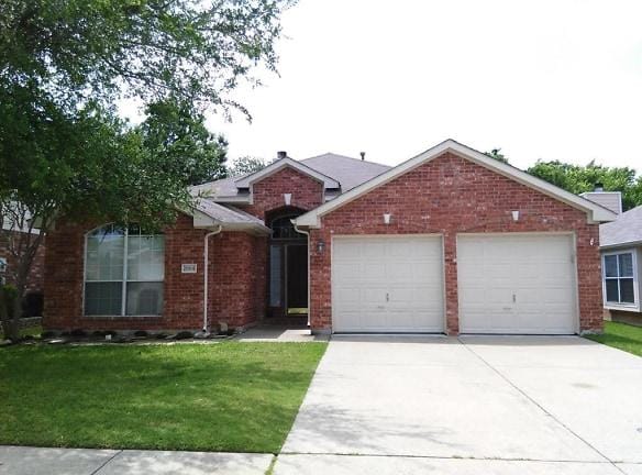 2804 Berry Hill - Mc Kinney, TX 75069 - Home For Rent