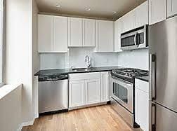 15056357  82 Irving Pl for Sale