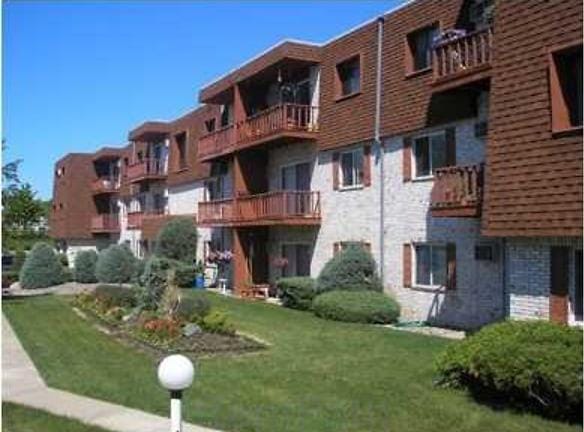 Grandview Terrace - 5616 Grandview Blvd - Mound, MN Apartments for Rent