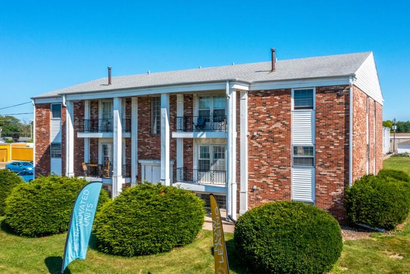 4105-1B  Avenues at East Moline for Sale