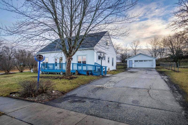 541 N JEFFERSON ST, Whitewater, WI 53190 Single Family Residence For Sale  MLS# 1968695