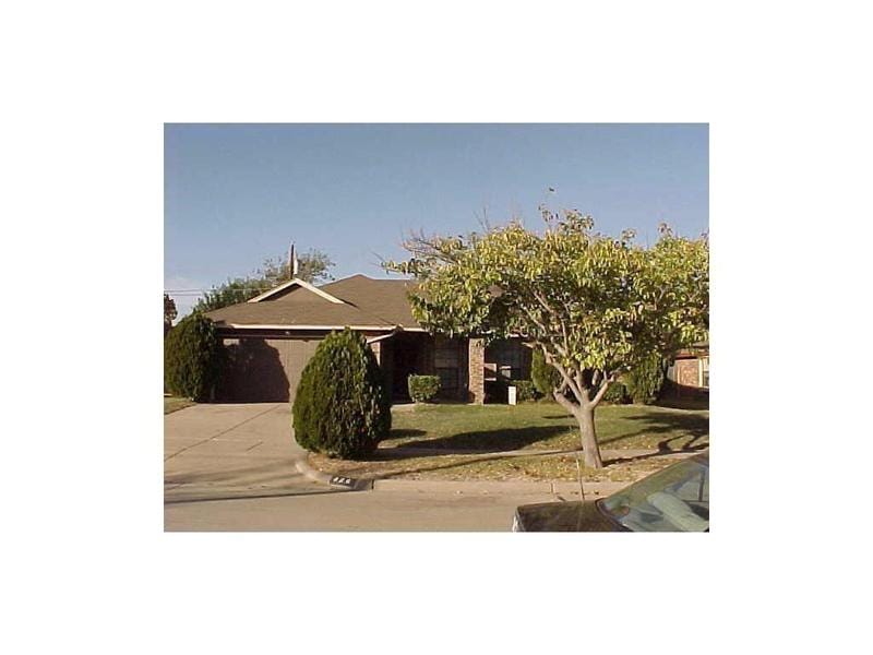 826 Richards Dr, CEDAR HILL, TX 75104 for Sale
