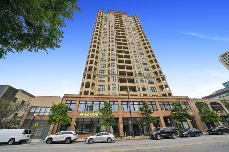 1464 S Michigan Ave #P214, Chicago, IL 60605 - MLS 11784636 for Sale