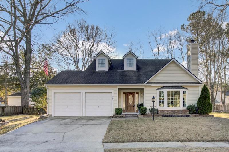 104 Sully St, Goose Creek, SC 29445 - MLS 24000240 for Sale