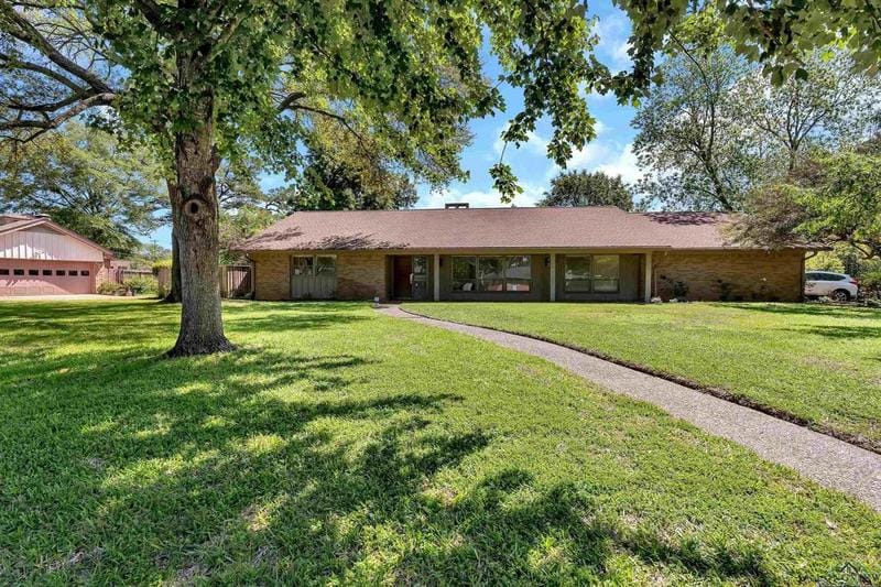 1802 Centenary Drive, Longview, TX 75601 for Sale