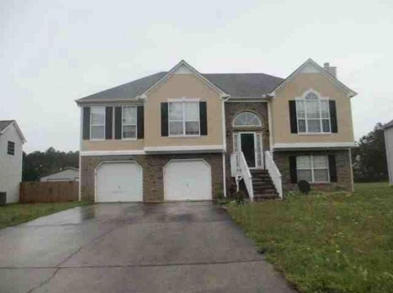 5458 Sweetsprings Dr SW, Acworth, GA 30127 for Sale
