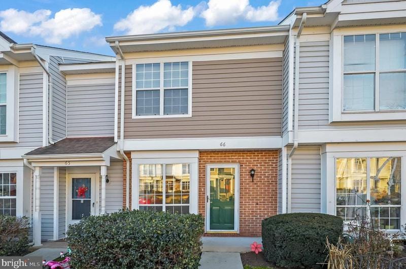 66 Sudbury Square, Sterling, VA 20164 - MLS VALO2062844 for Sale