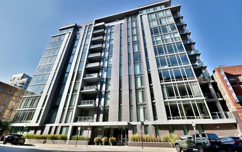 360 W Erie St #6D, Chicago, IL 60654 - MLS 11896804 for Sale