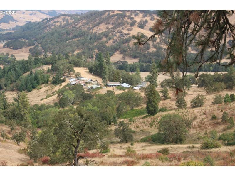 2268 SUNSHINE RD, Roseburg, OR 97470 Single Family Residence For Sale  MLS# 22390032
