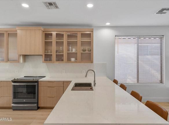 1084 E Susan Ln - Tempe, AZ 85288 - Home For Rent