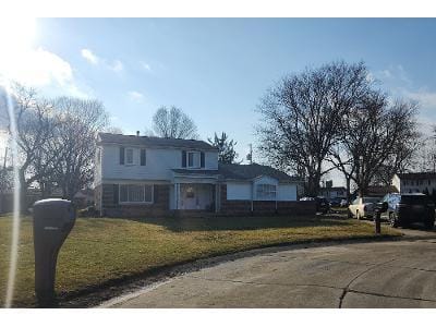Medburn Ct for Sale
