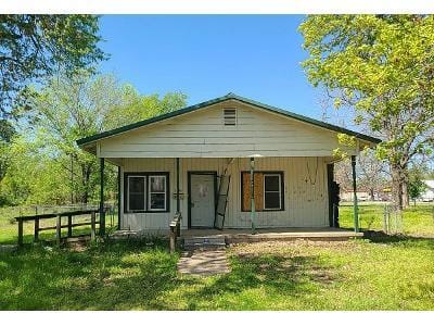 N Griffin Ave for Sale