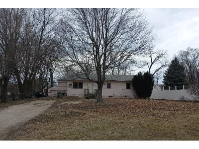 NE 3rd St for Sale