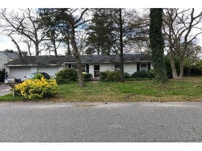 Sylvania Pl for Sale