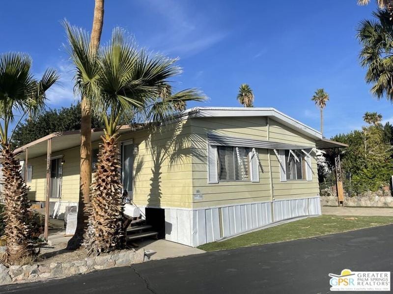 18801 Roberts Rd #18, Desert Hot Springs, CA 92241 - MLS 23-339489 for Sale