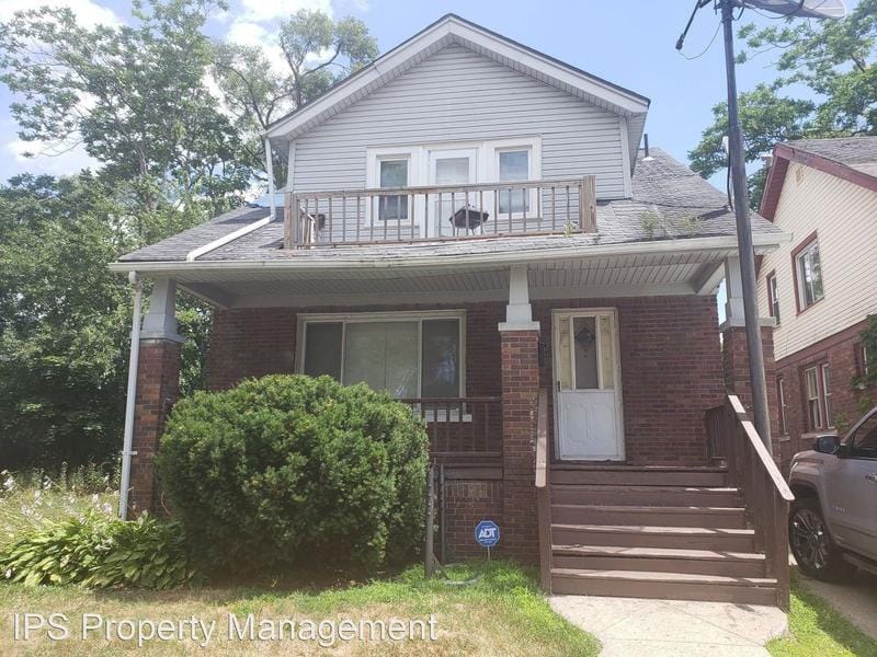 15832 Cherrylawn St - 15832 Cherrylawn St. Unit 1 (lower)  15832 Cherrylawn St for Sale
