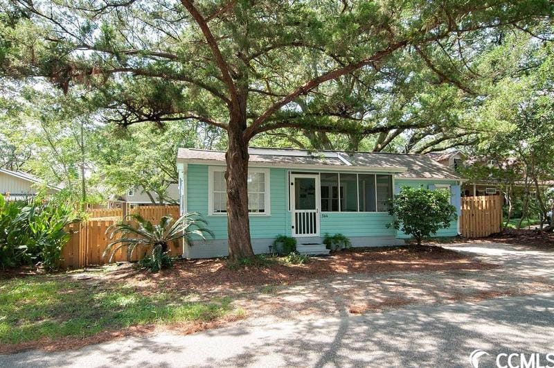 564 Blockade Dr, Pawleys Island, SC 29585 - MLS 2318698 for Sale