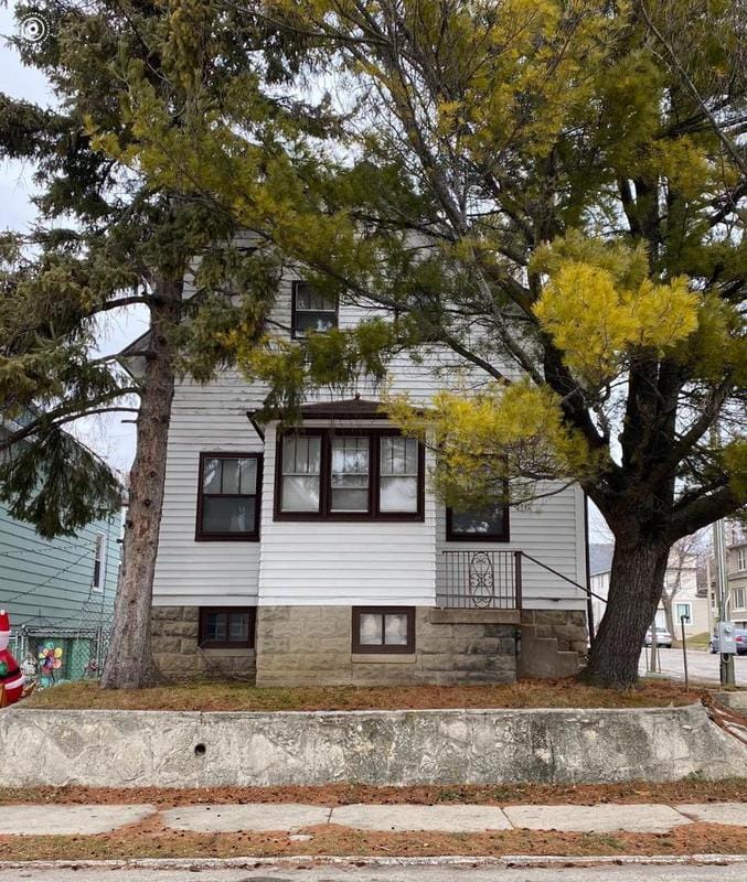 2302 W Merrill St, Milwaukee, WI 53204  MLS# 1861553 for Sale